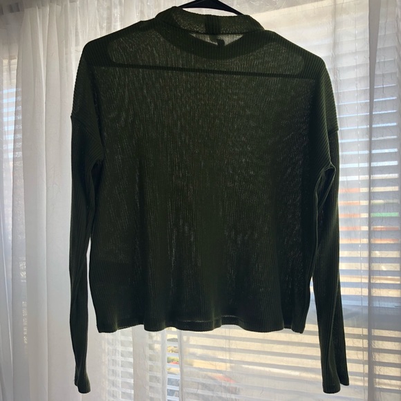 Hunter green sweater - Picture 3 of 3